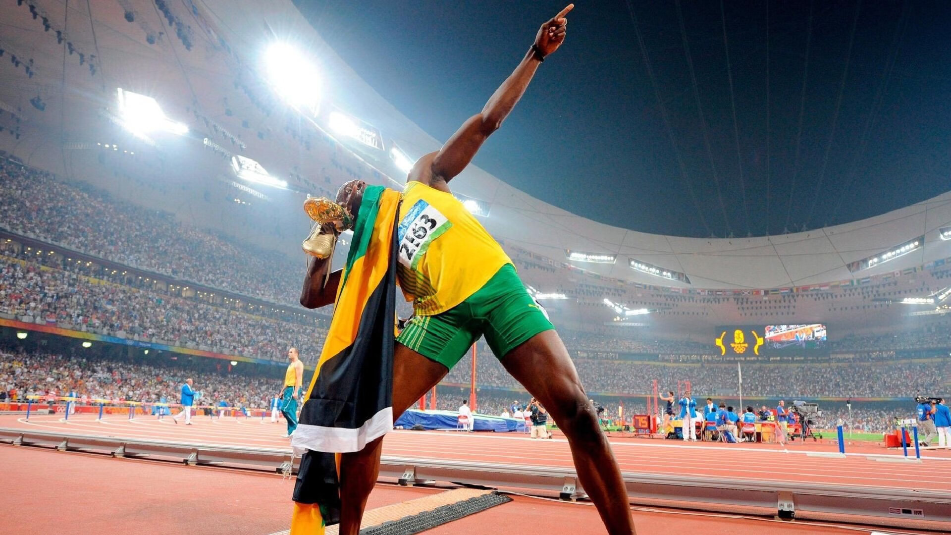 凯尔特人场边指挥录像走红社交媒体，集锦凯尔特人